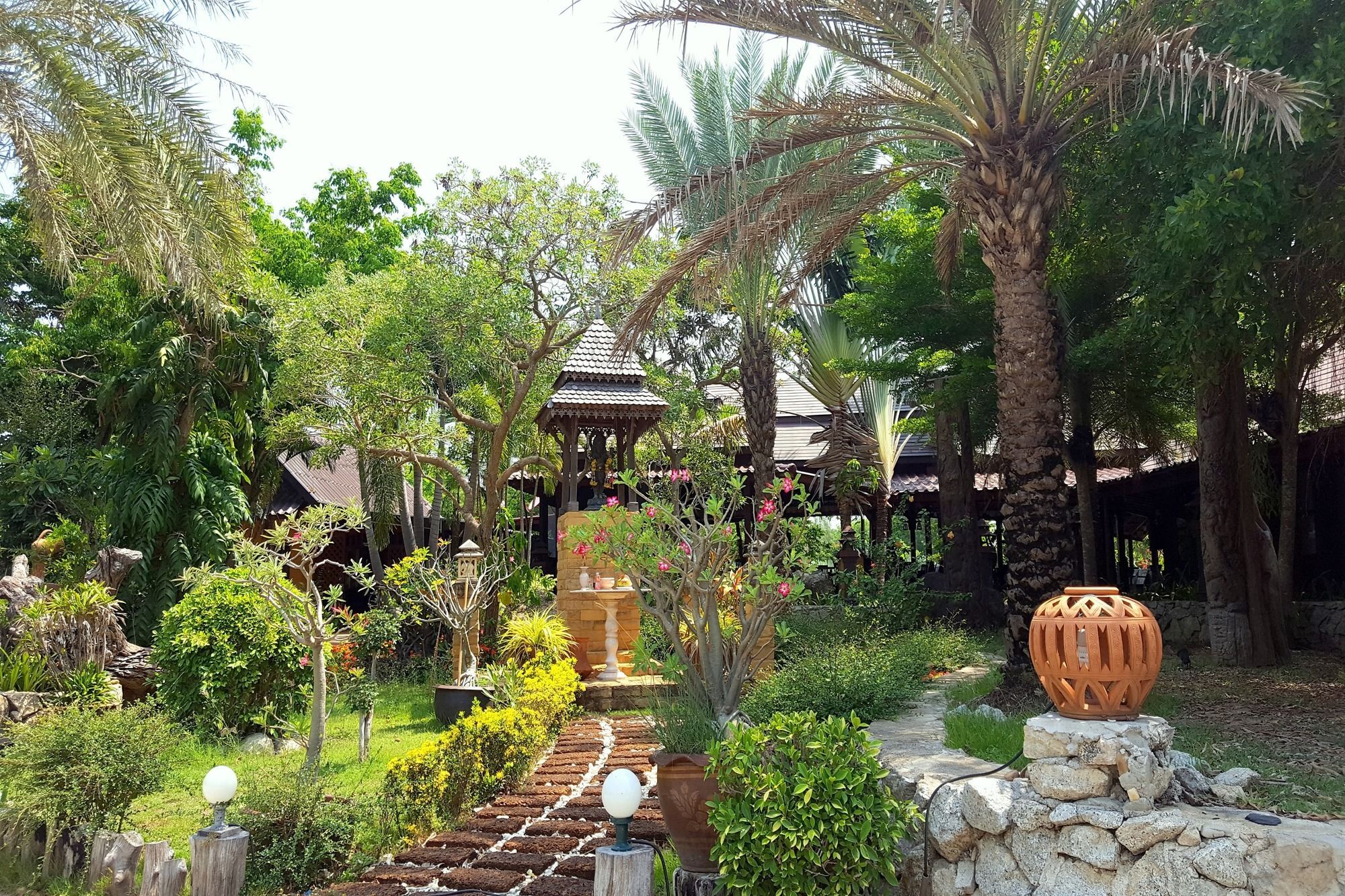 Prachuap Garden View Resort Прачуапкхирикхан Экстерьер фото